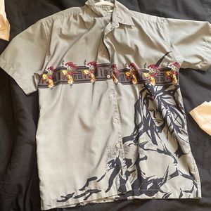 Boys button up shortsleeved, fits boys sizes 12/14